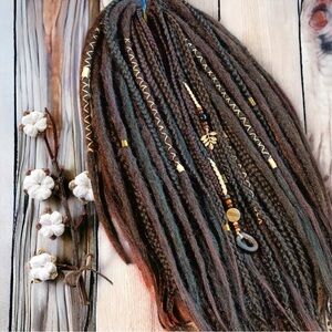 Brown Synthetic Dread Extensions: Effortlessly Stylish Double Ended Dreads!